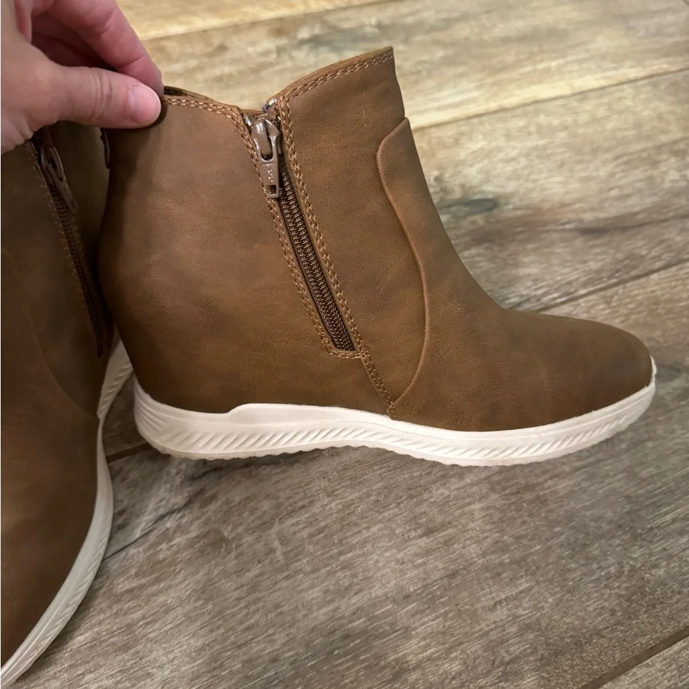 Booties - Picture 2 of 7